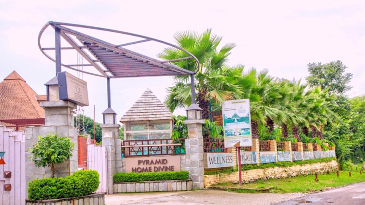 Pyramid Home Divine - A Wellness Resort Dehradun Extérieur photo